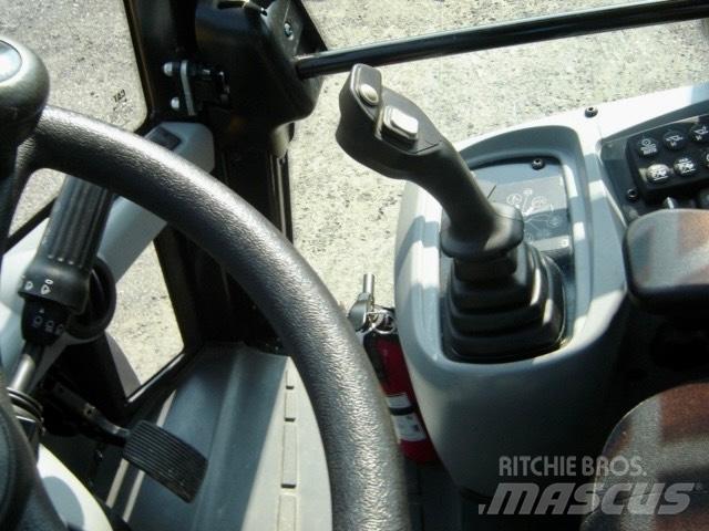 CAT 910 M Chargeuse sur pneus