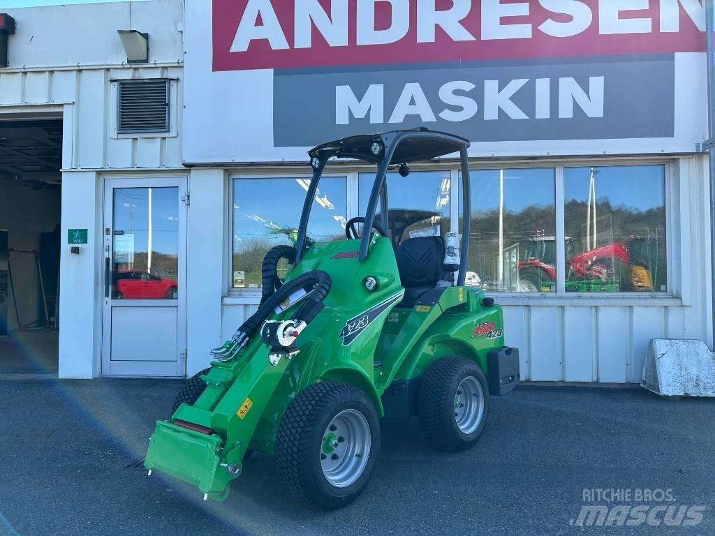 Avant 423 Chargeuse compacte