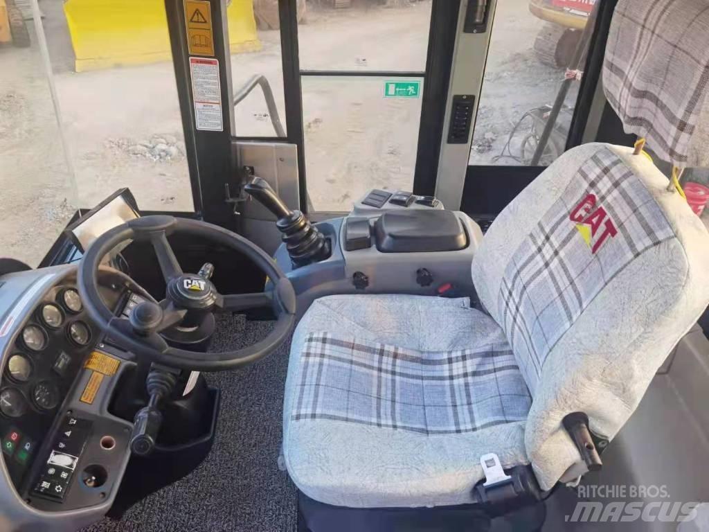 CAT 966 H Chargeuse sur pneus