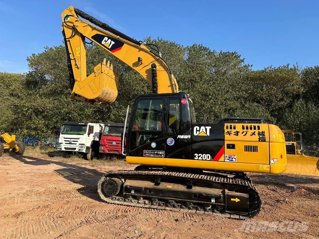 CAT 320 D L Pelle sur chenilles