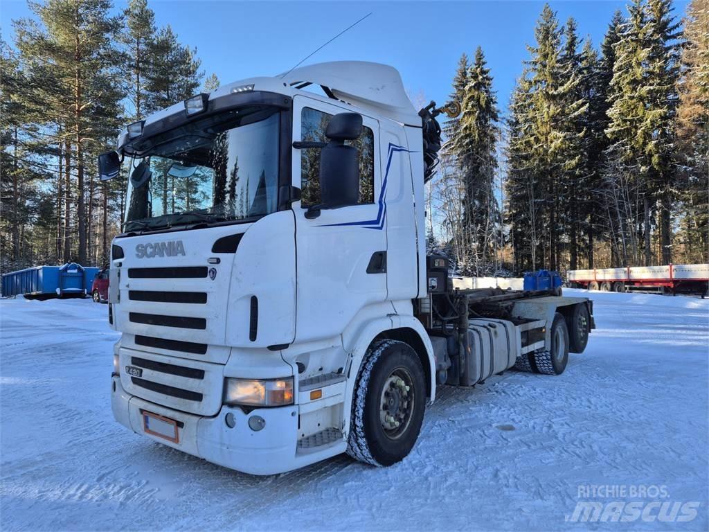Scania R420 Camion plateau ridelle avec grue