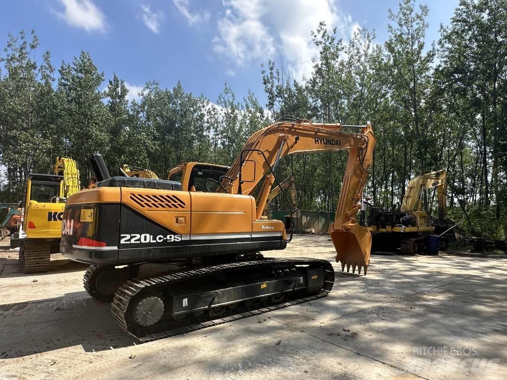 Hyundai 220LC-9S Pelle sur chenilles