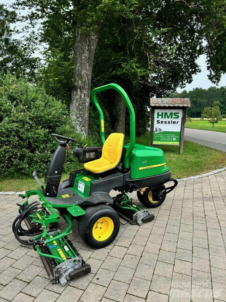 John Deere 2500 B Tondeuses pour greens