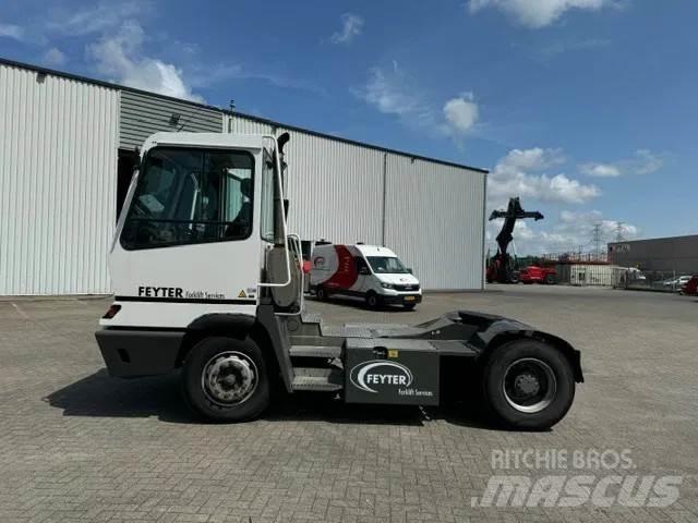 Terberg YT 182 Tracteur de manœuvre
