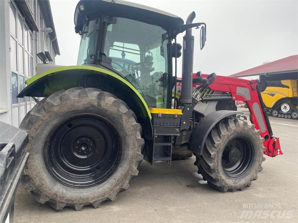 CLAAS ARION 530 Tracteur