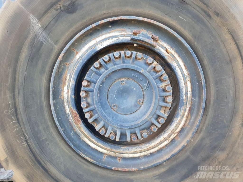 Michelin 29.5 R29 Pneus, roues et jantes