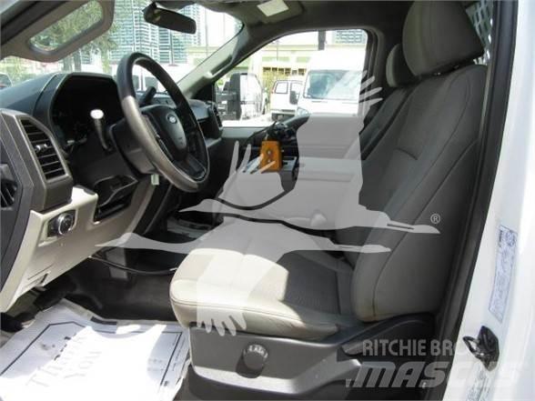 Ford F550 Sableuse et saleuse