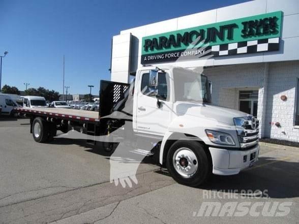 Hino L7 Camion plateau