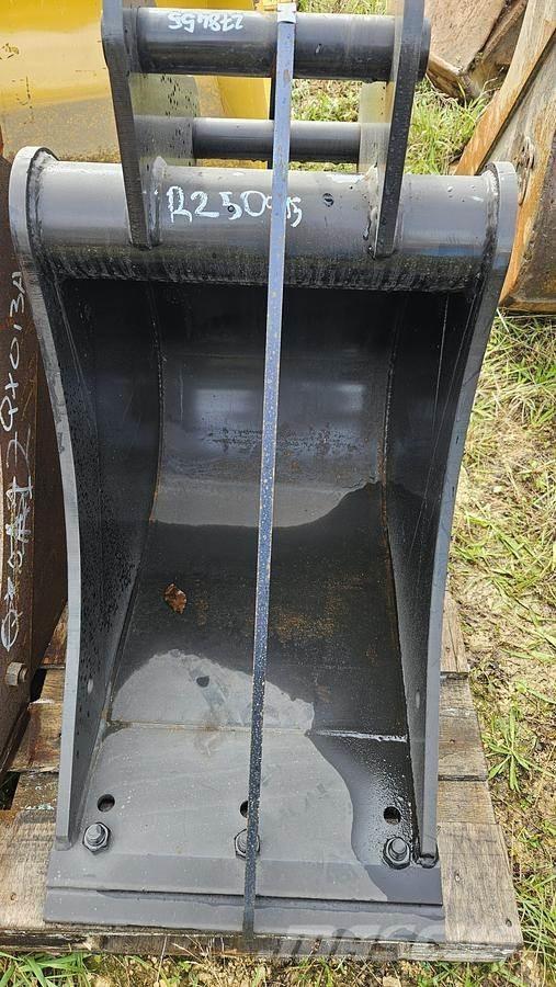 White Axe 45mm Godet