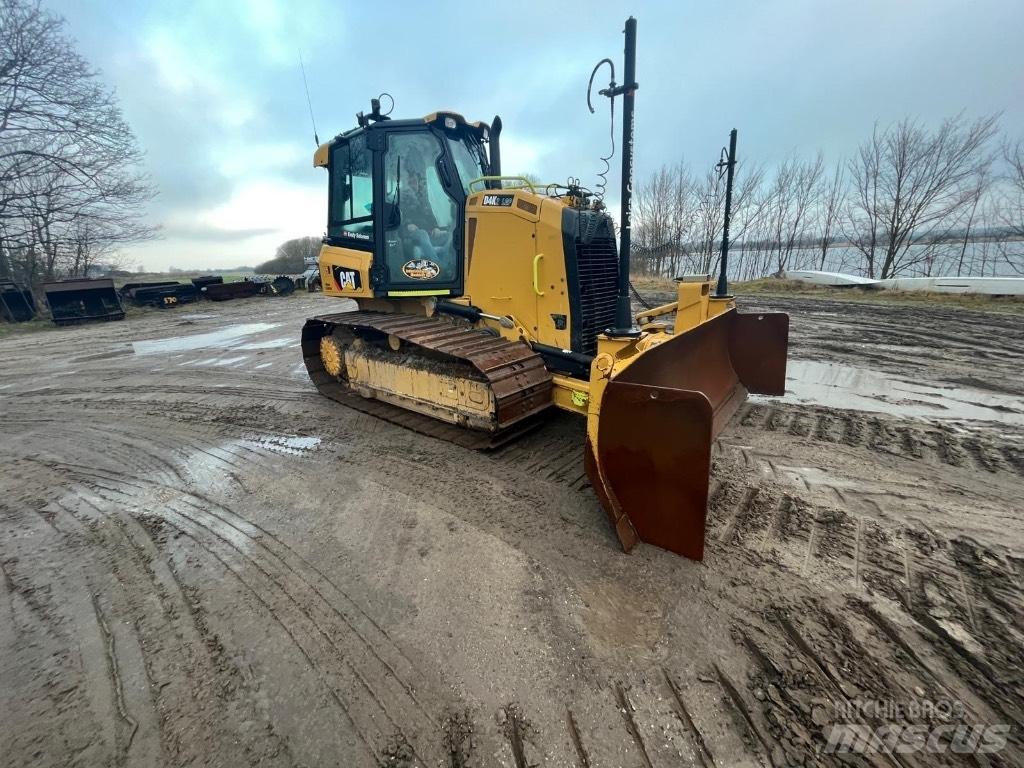 CAT D 4 K 2 LGP Bouteurs sur chenilles