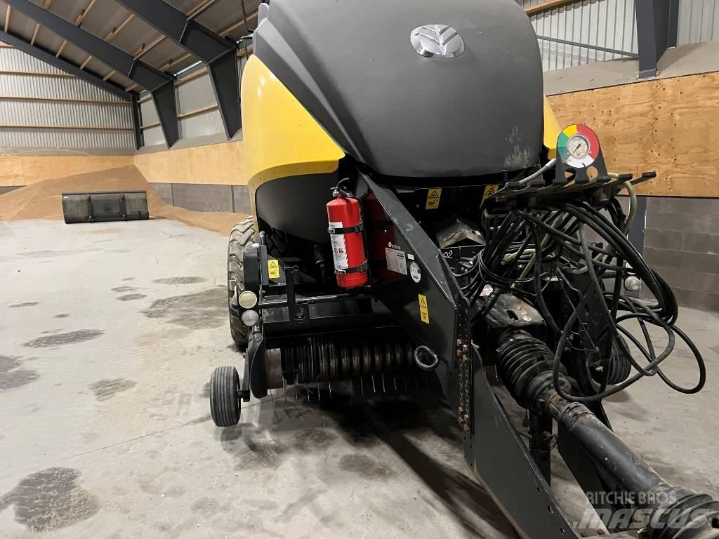 New Holland BB 890 Presse cubique