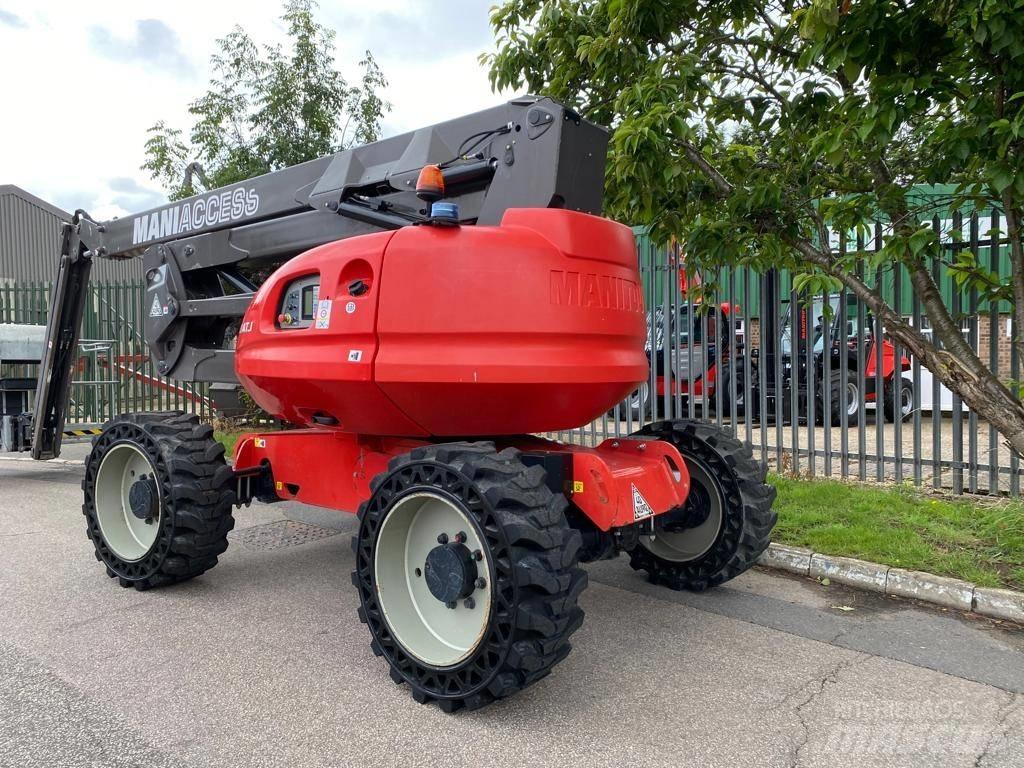 Manitou 200 ATJ Nacelles articulées