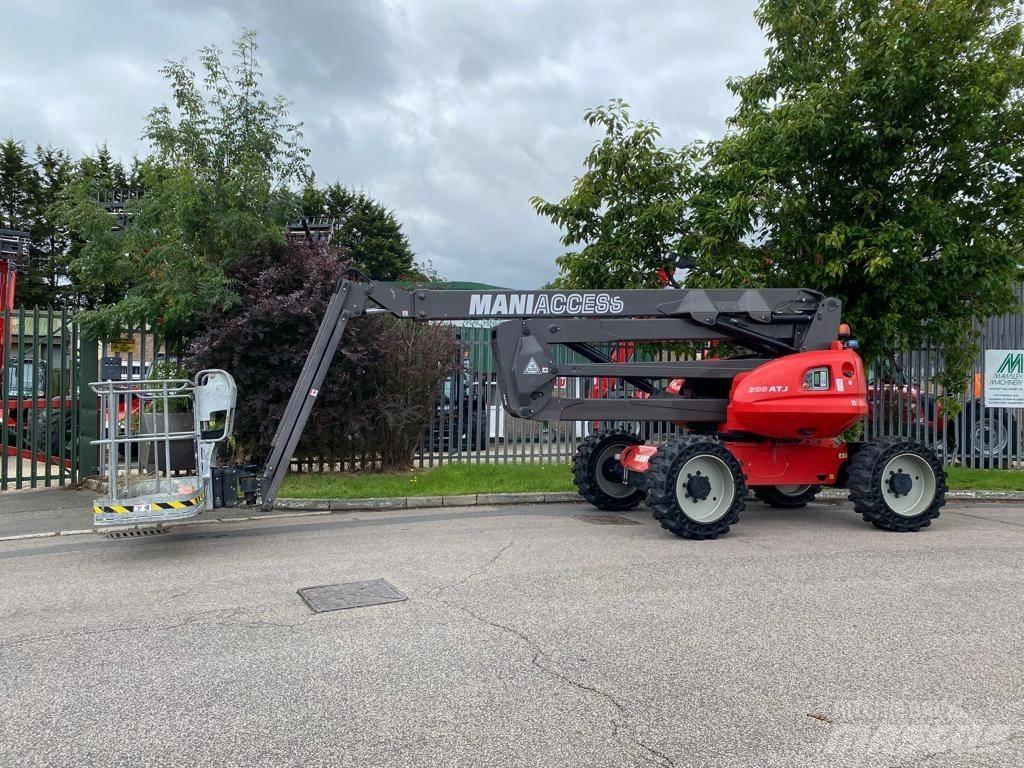 Manitou 200 ATJ Nacelles articulées