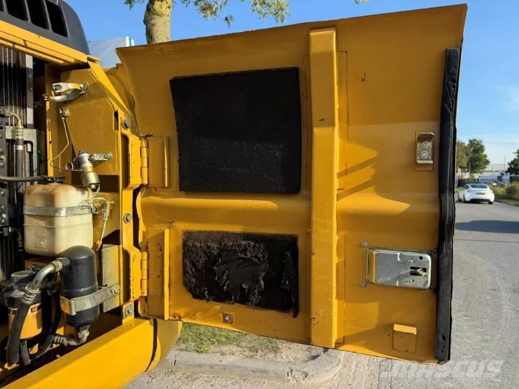 CAT 320BLN Tractopelle