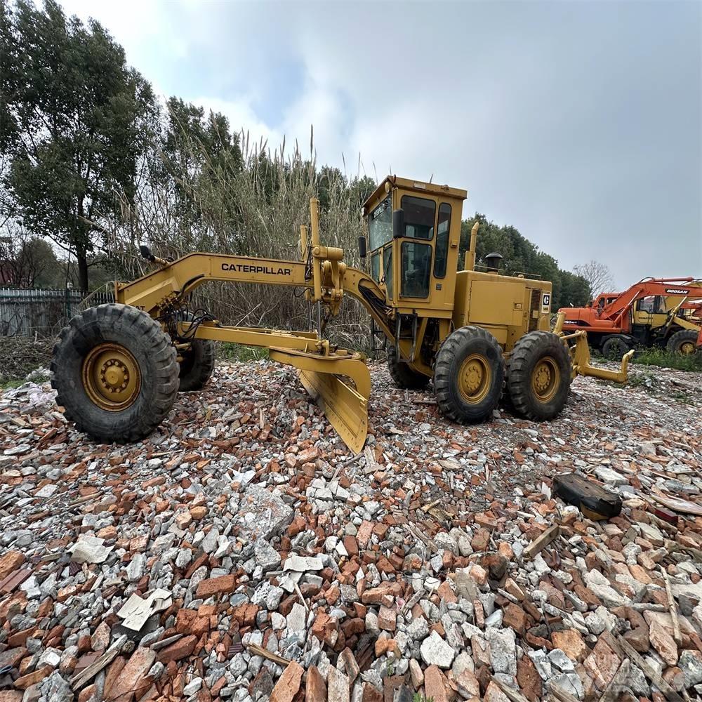 CAT 140 G Niveleuse