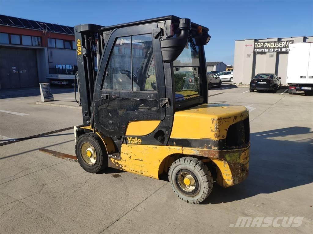 Yale GDP35VX Chariots diesel