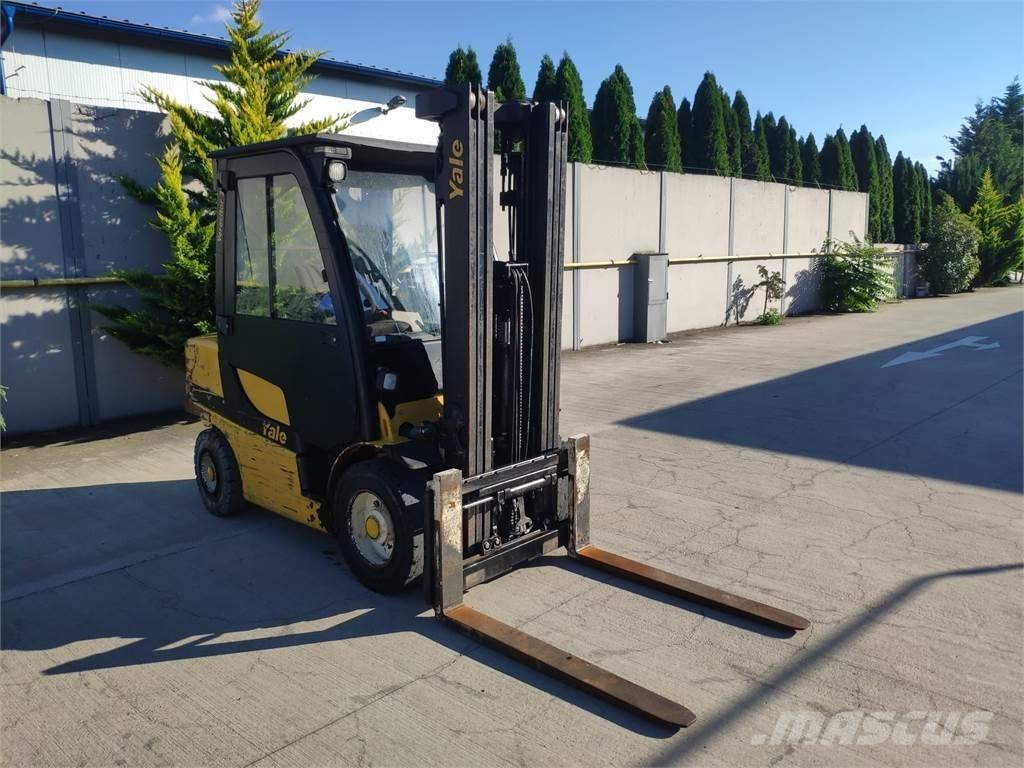 Yale GDP35VX Chariots diesel