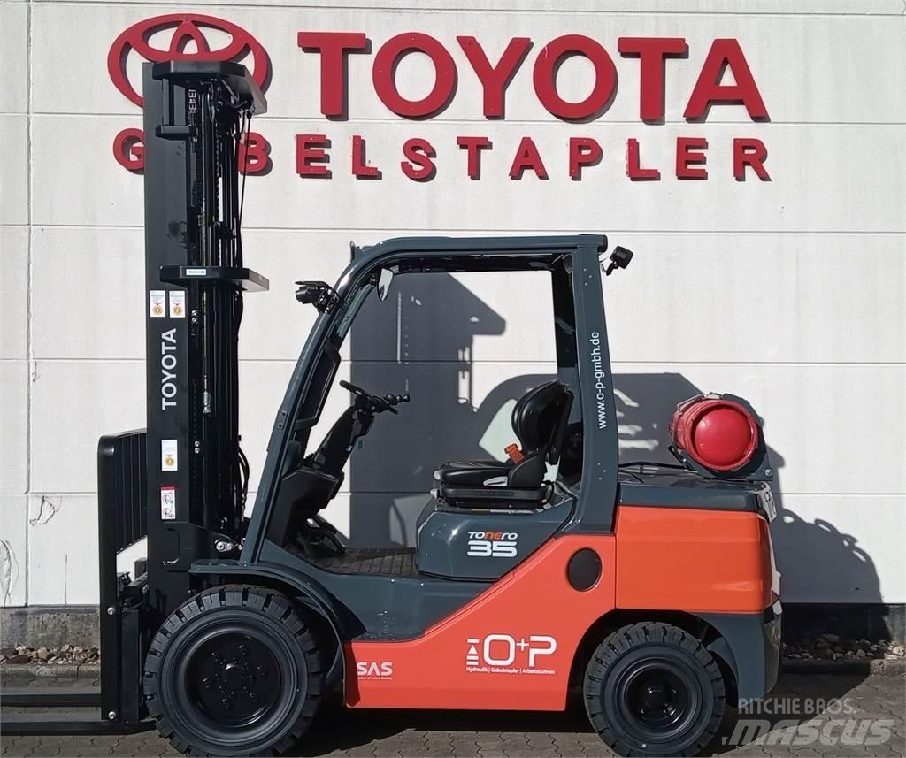 Toyota 02-8FGJF35 Chariots GPL