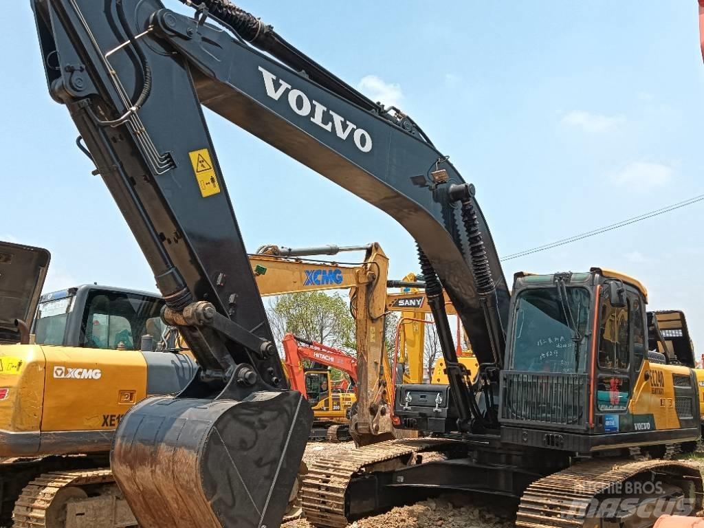 Volvo EC 240 Pelle sur chenilles