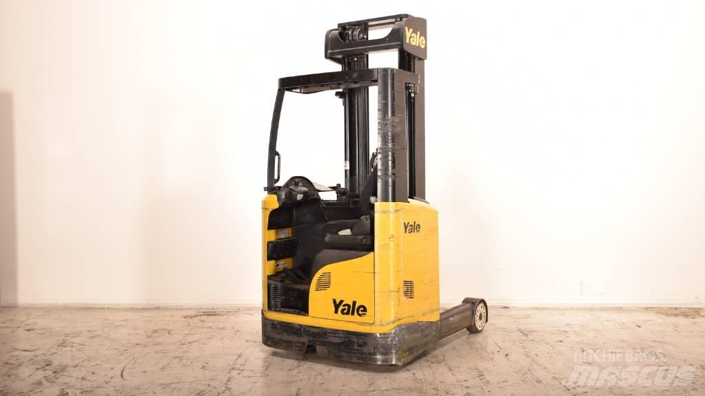 Yale MR 14 Chariot à mât rétractable