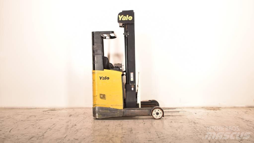 Yale MR 14 Chariot à mât rétractable