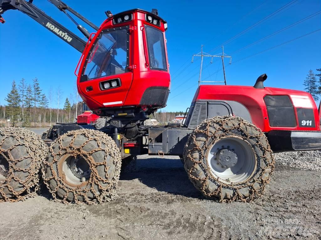 Komatsu 911 Abatteuse