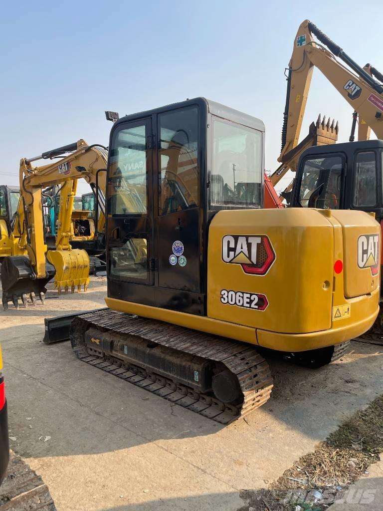 CAT 306 Pelle sur chenilles