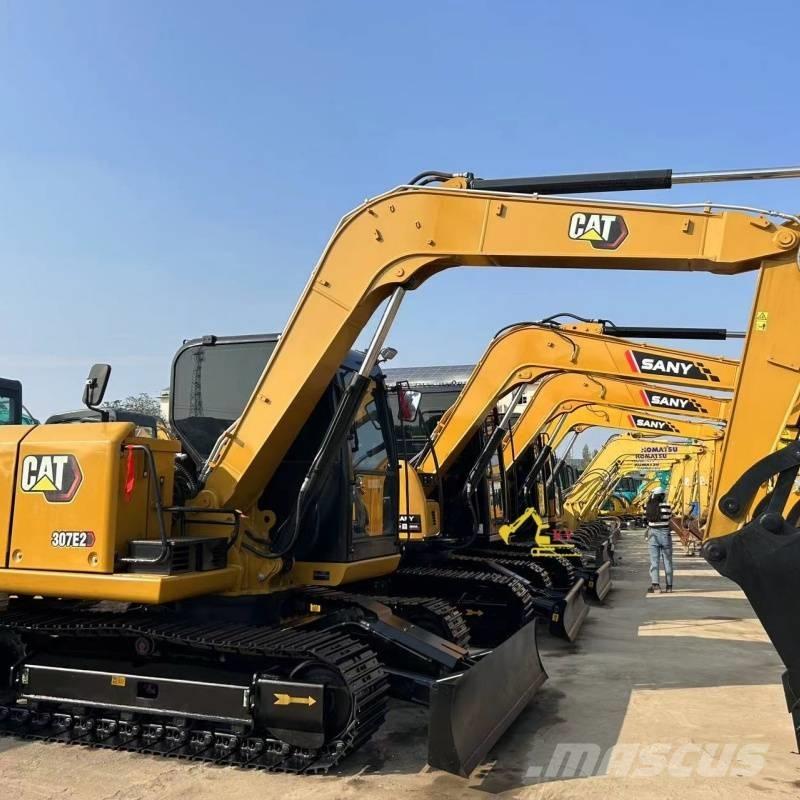CAT 307E2 Pelle sur chenilles