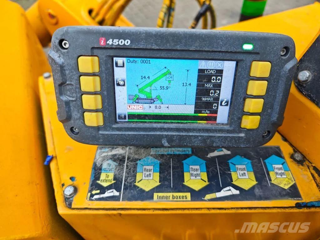 Unic URA 376 C Mini grue