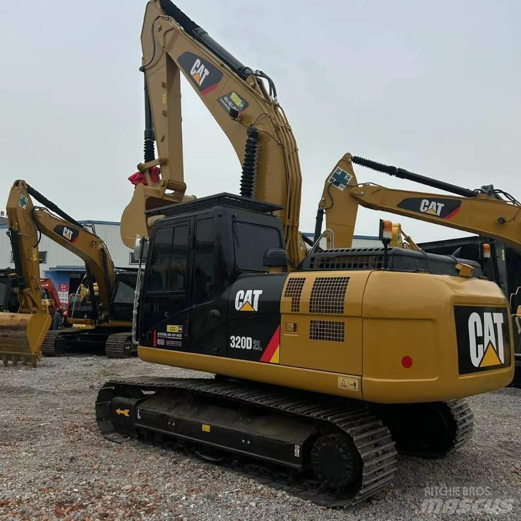 CAT 320 D L Pelle sur chenilles