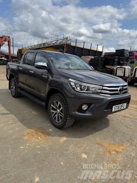 Toyota Hilux Utilitaire benne