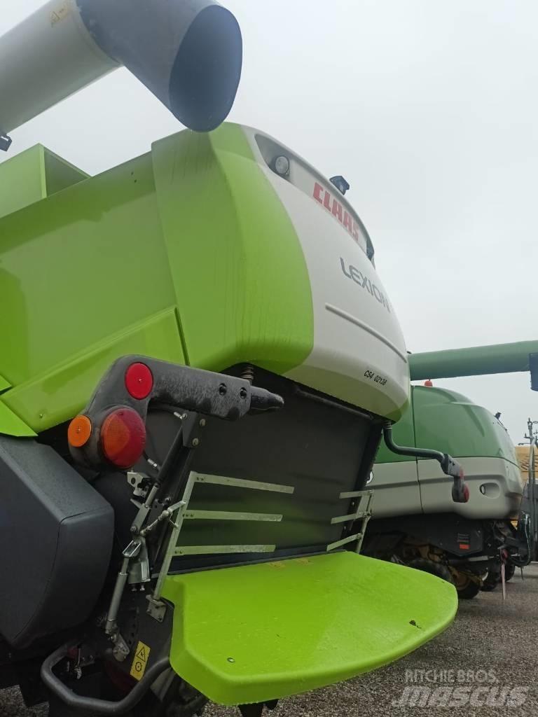 CLAAS Lexion 670 Moissonneuse batteuse