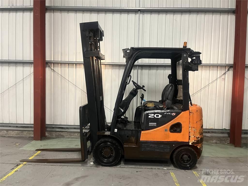 Doosan D20SC-5 Chariots diesel