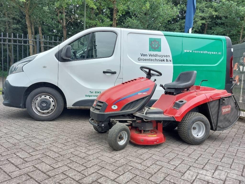 Toro zitmaaier DH140 Tondeuses montées