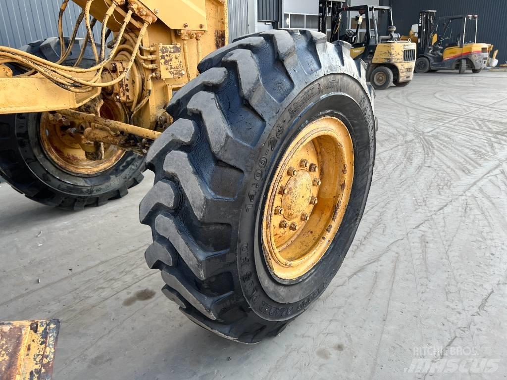 CAT 140G Niveleuse