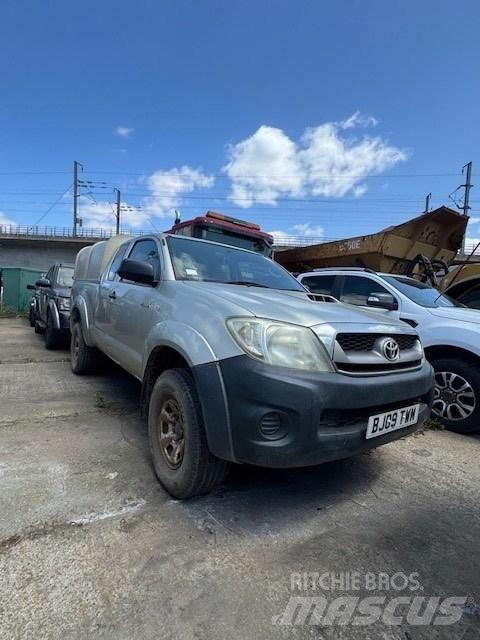Toyota Hilux Utilitaire benne