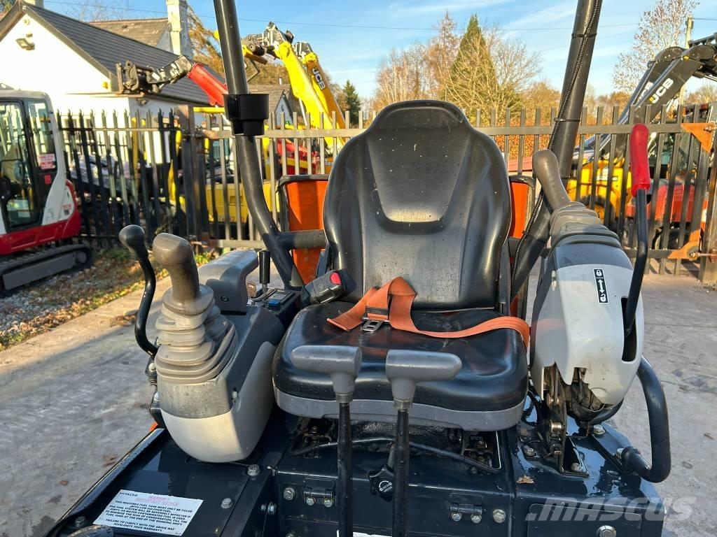 Hitachi ZX 19 U-6 Mini pelle < 7t