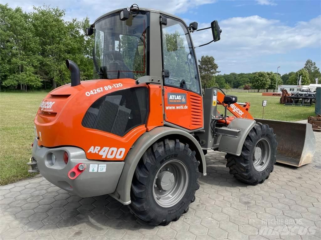 Atlas AR400 Chargeuse sur pneus