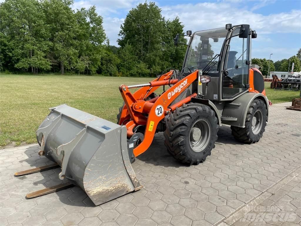 Atlas AR400 Chargeuse sur pneus