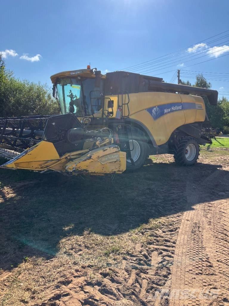 New Holland CX 8080 Moissonneuse batteuse