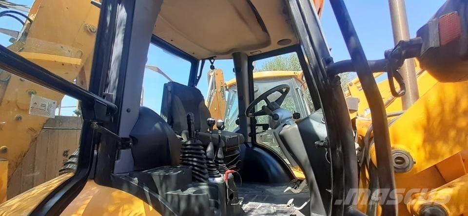 JCB 3 CX SM 4 T Tractopelle