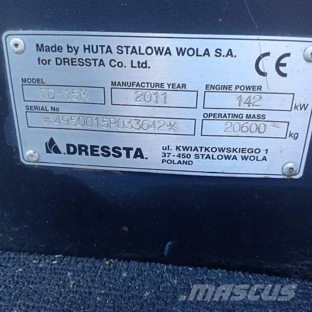 Dressta TD15M Bouteurs sur chenilles