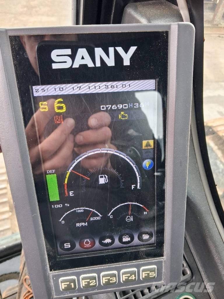 Sany SY 215 C Pelle sur chenilles