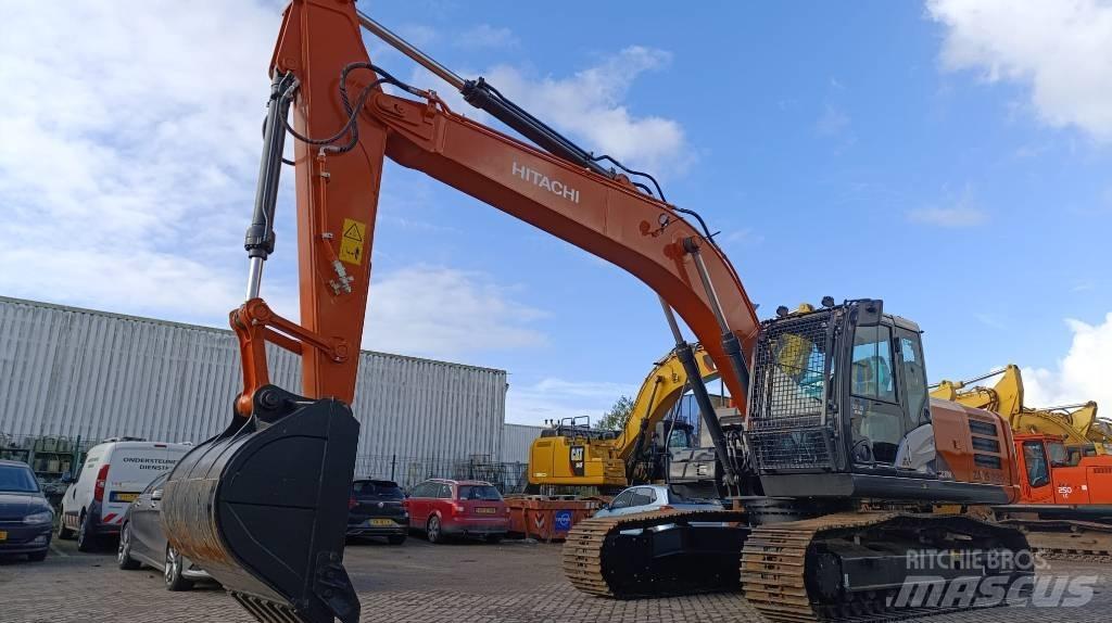 Hitachi ZX 220 LC Pelle sur chenilles