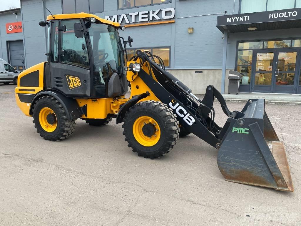 JCB 407 T4 Chargeuse sur pneus