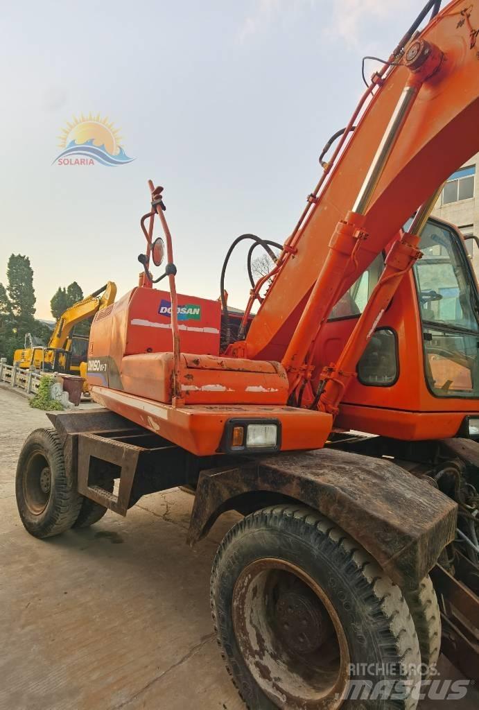 Doosan DH 150 W-7 Pelle sur pneus