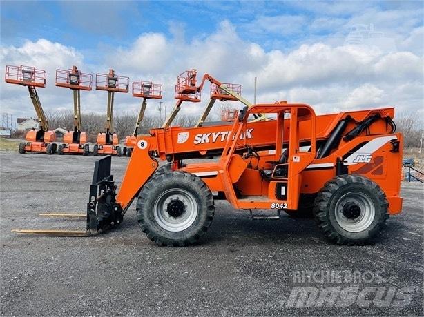 SkyTrak 8042 Chariot télescopique