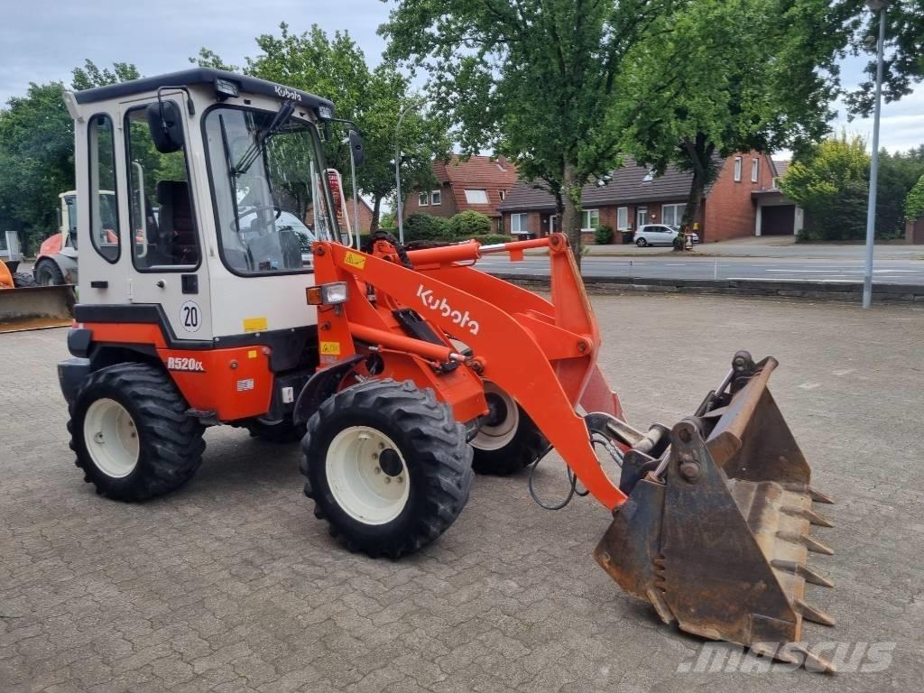 Kubota R 520 N Chargeuse sur pneus