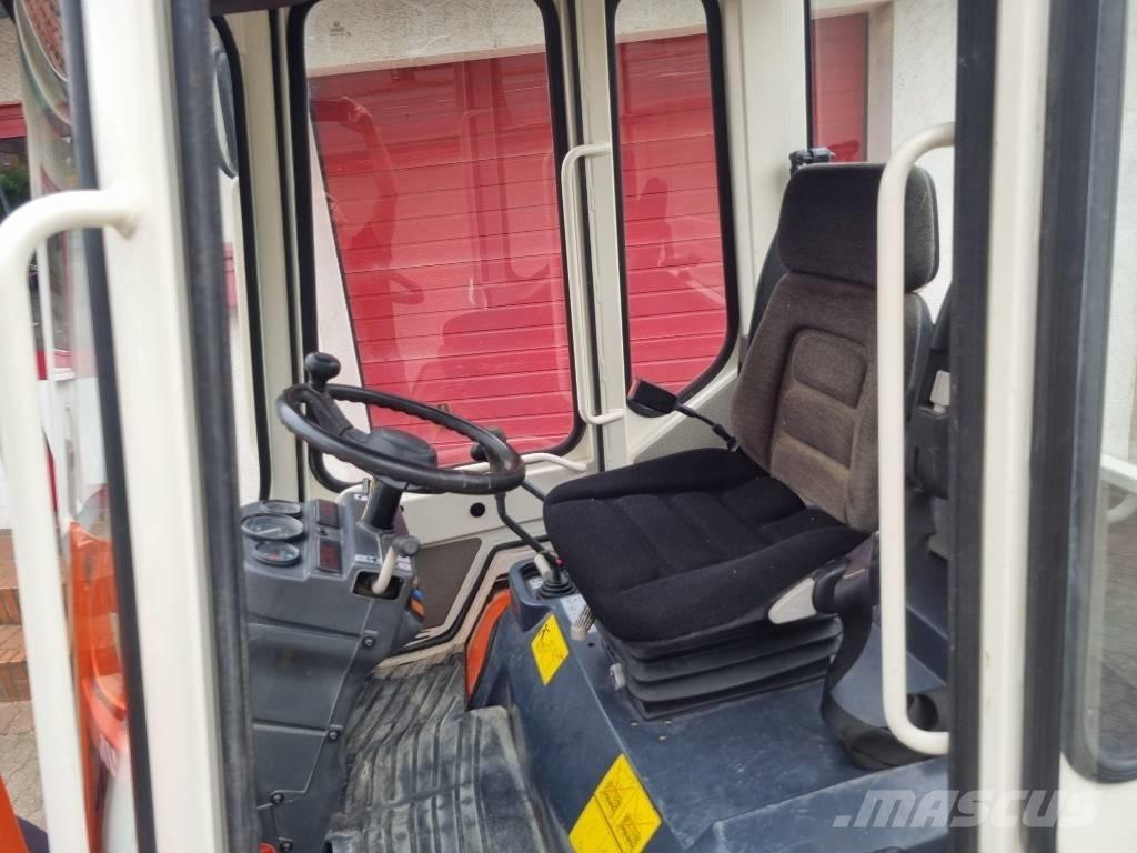 Kubota R 520 N Chargeuse sur pneus