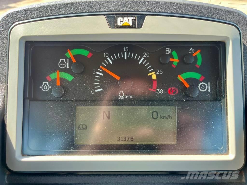 CAT 730 Tombereau articulé